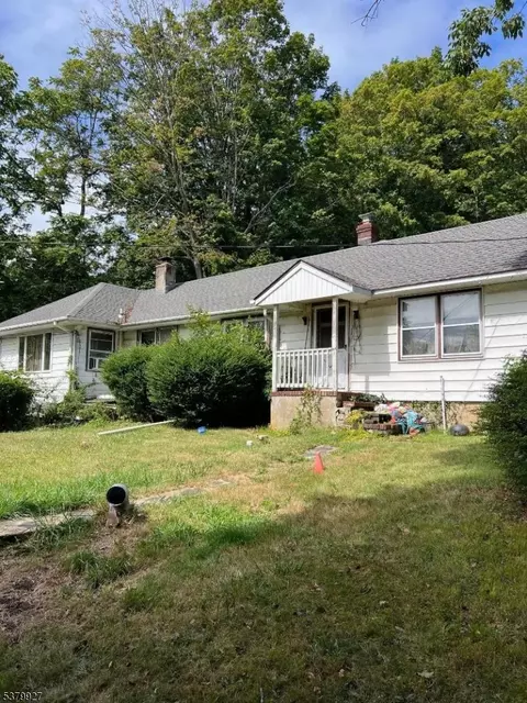 29 N Main St, Boonton, NJ 07005