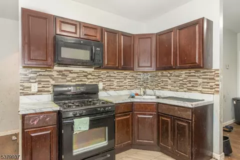 464 Avon Ave, Newark, NJ 07108