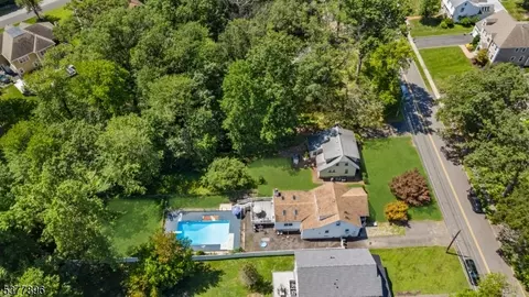 30 Cathedral Ave, Florham Park, NJ 07932