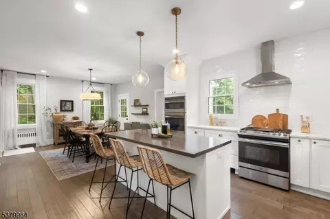 20 3rd St, Somerville, NJ 08876