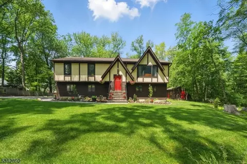 111 Redgate Rd, Boonton, NJ 07005