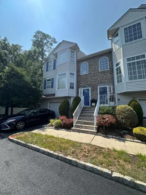 1727 Essex St #604, Rahway, NJ 07065
