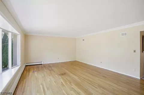 12 Baker St, Wayne, NJ 07470 photo 6