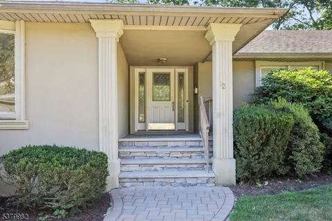 12 Baker St, Wayne, NJ 07470 photo 3