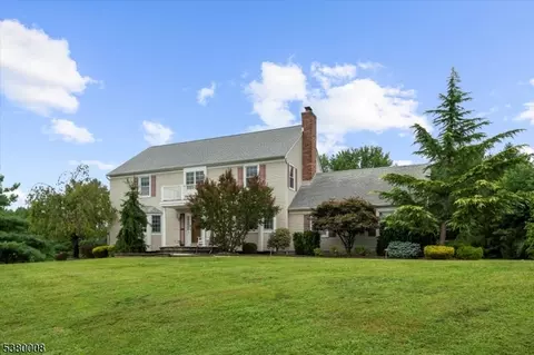1 Meadow Run Way, Flemington, NJ 08822
