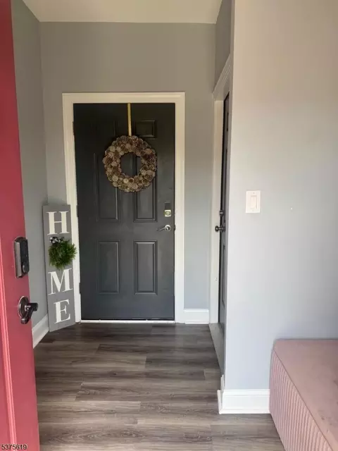 385 E Main St, Somerville, NJ 08876 photo 2