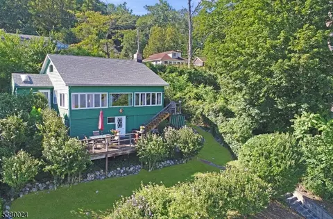 138 Lakeside Dr W, Belvidere, NJ 07823