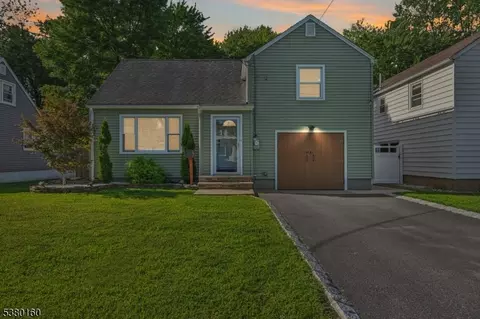 541 Richfield Ave, Kenilworth, NJ 07033