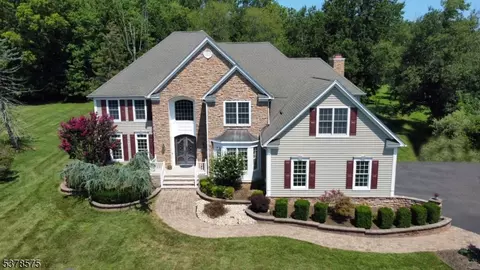 252 Grandview Rd, Skillman, NJ 08558