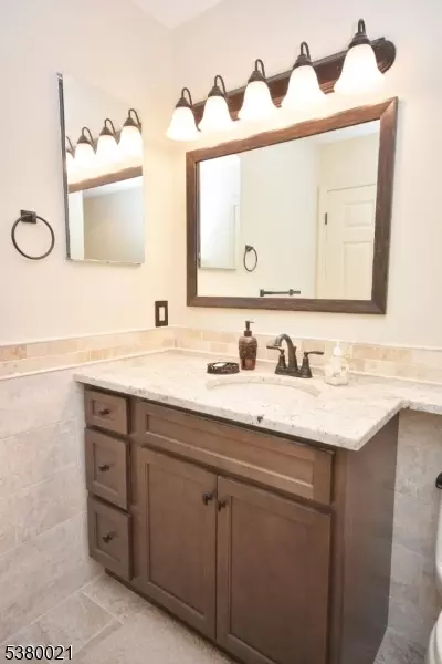 147 Potomac Dr Ondo, Basking Ridge, NJ 07920 photo 14