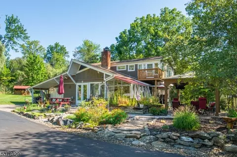 6 Baker Rd, Sussex, NJ 07461