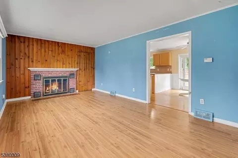 10 Emery Ave, Mendham, NJ 07945 photo 4