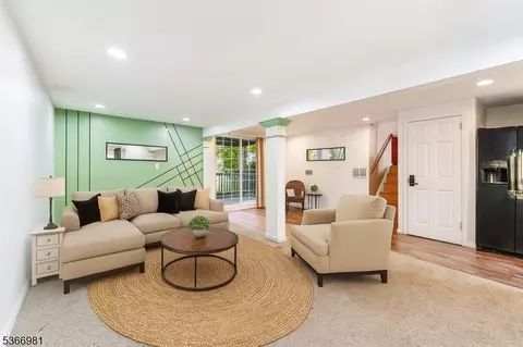 Living - 32 Washington Ave, Beverly, NJ 08010 photo 3 of 3