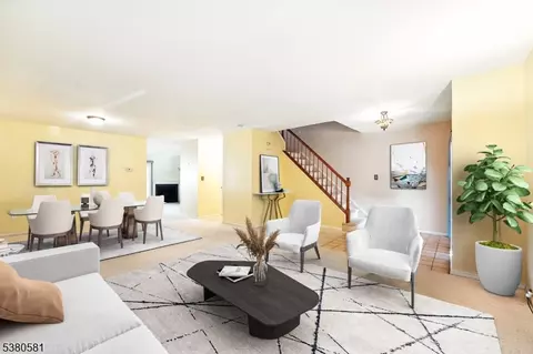 16 Hillsborough Ct, Rockaway, NJ 07866