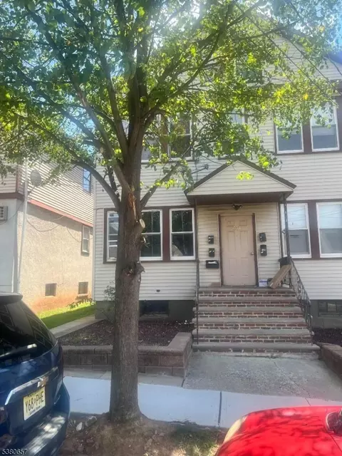 752 Fairbanks St #4, Elizabeth, NJ 07202