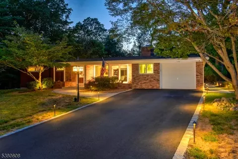 18 Iowa Rd, Wayne, NJ 07470 photo 4