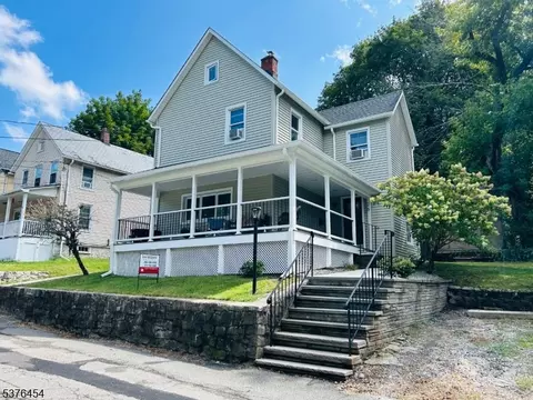 26 New Hampshire St, Newton, NJ 07860
