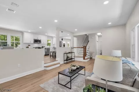 44 Riceman Rd, Berkeley Heights, NJ 07922 photo 7