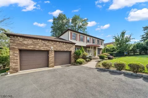 119 Pleasantview Dr, Wayne, NJ 07470 photo 2