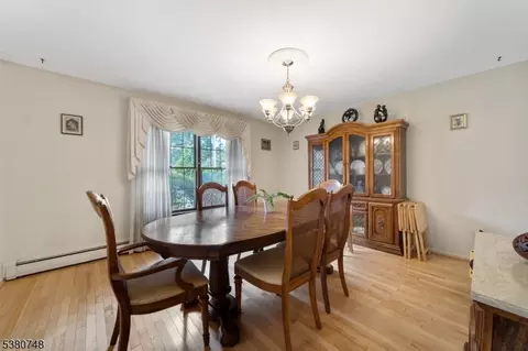 119 Pleasantview Dr, Wayne, NJ 07470 photo 6
