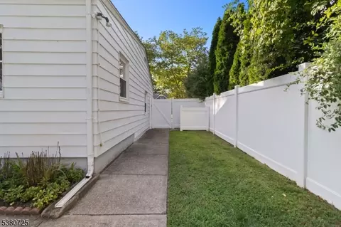 359 Mountain Ave, Springfield, NJ 07081 photo 29