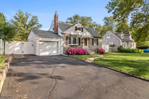 359 Mountain Ave, Springfield, NJ 07081