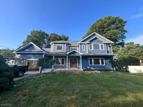 39 Shadowlawn Dr, Old Bridge, NJ 08857