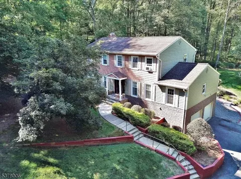 90 Old Brookside Rd, Randolph, NJ 07869