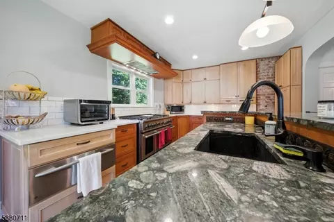 75 Calais Rd, Randolph, NJ 07869 photo 16