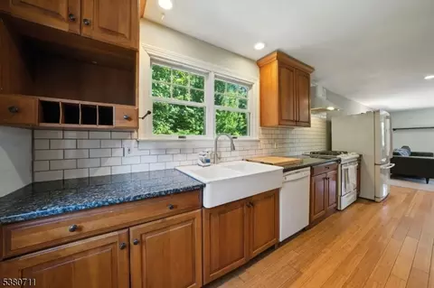 75 Calais Rd, Randolph, NJ 07869 photo 39