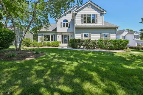 15 Steeple Chase Ct, Bedminster, NJ 07921