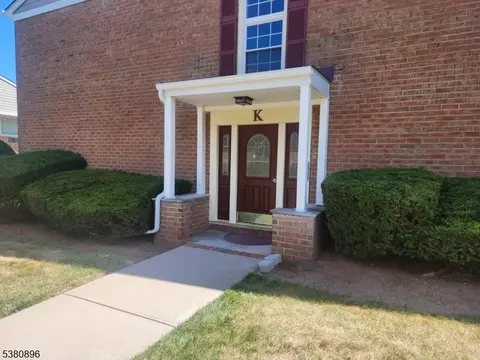 605 Grove St #11, Clifton, NJ 07013