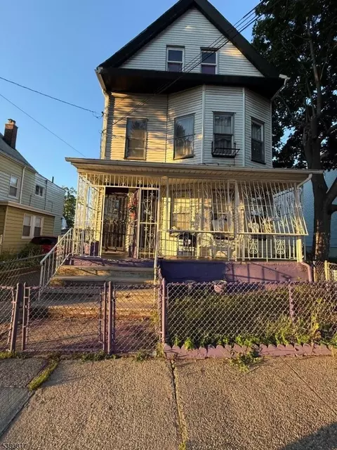 573-575 13th Ave, Newark, NJ 07103