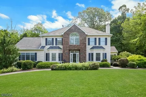 49 Hidden Glen Dr, Sparta, NJ 07871
