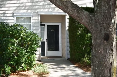 271 Winthrop Dr #271, Butler, NJ 07405