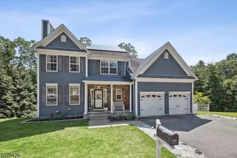 344 Tulsa Trl, Hopatcong, NJ 07843
