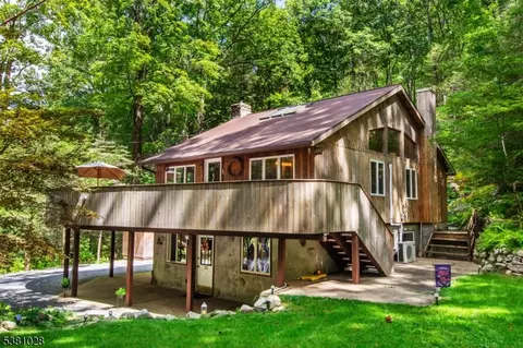 20 Glenwood Ln, Sussex, NJ 07461
