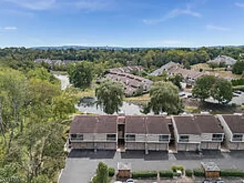 91 N Slope, Clinton, NJ 08809