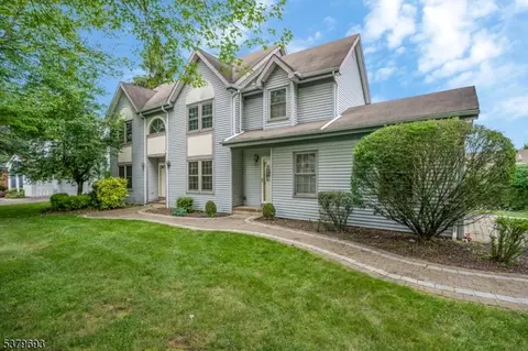 1 Woodland Ter, Bloomsbury, NJ 08804