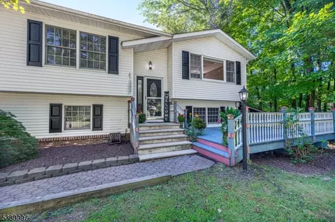 83 Brink Rd, Sussex, NJ 07461