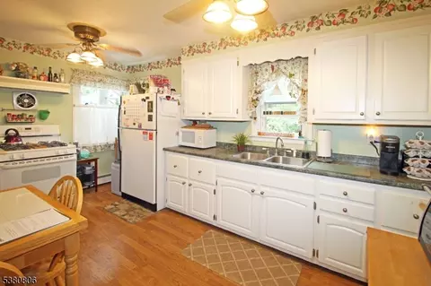 78 Van Duyne Ave, Wayne, NJ 07470 photo 2