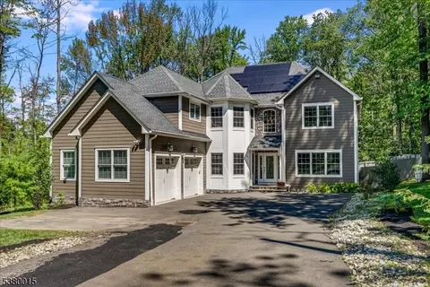 205 Parlin Ln, Watchung, NJ 07069
