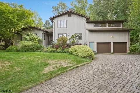 123 Mountainside Dr, Randolph, NJ 07869