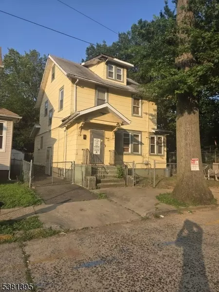 25 W Denman Pl, Irvington, NJ 07111