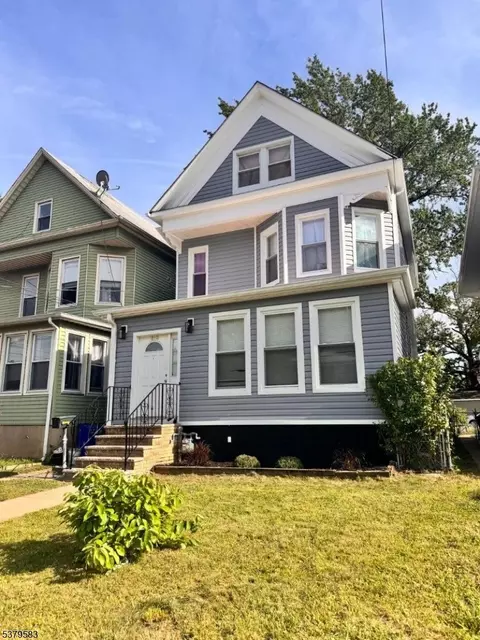 218 Murray St, Elizabeth, NJ 07202