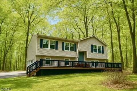 23 Maines Ln, Blairstown, NJ 07825