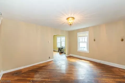 16 Forest Ave, Nutley, NJ 07110 photo 8