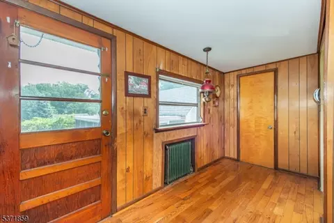 16 Forest Ave, Nutley, NJ 07110 photo 19
