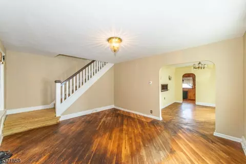 16 Forest Ave, Nutley, NJ 07110 photo 5