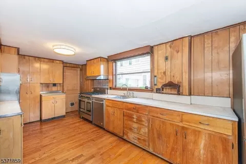 16 Forest Ave, Nutley, NJ 07110 photo 16